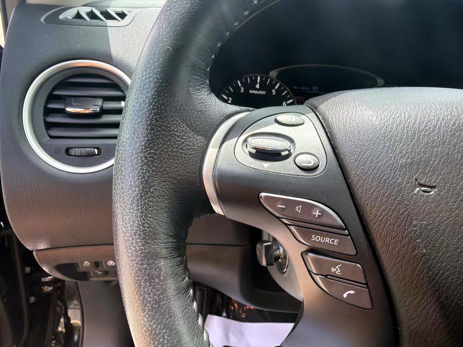 Used 2020 Nissan Pathfinder Platinum AWD/4WD image 31