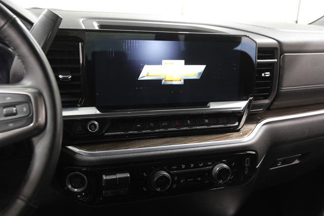 Used 2025 Chevrolet Silverado 1500 LT image 10