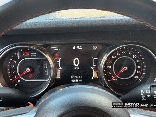 Used 2021 Jeep Wrangler Unlimited Rubicon w/ Xtreme Recon 35" Tire Package AWD/4WD image 30