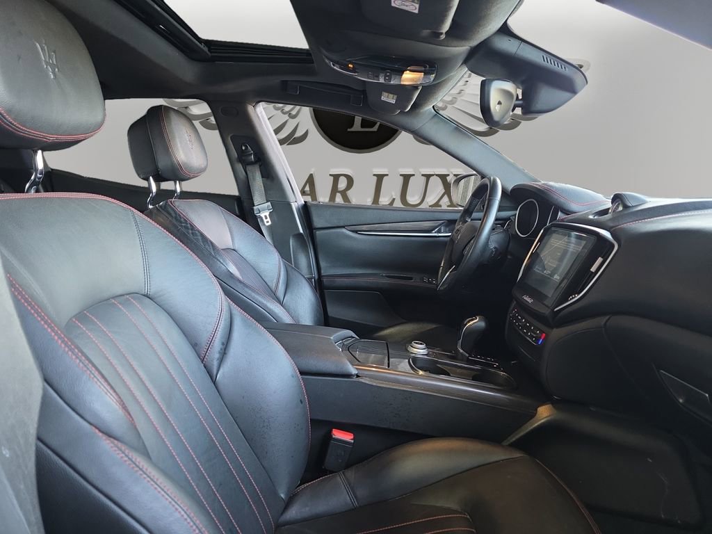Used 2017 Maserati Ghibli RWD image 14
