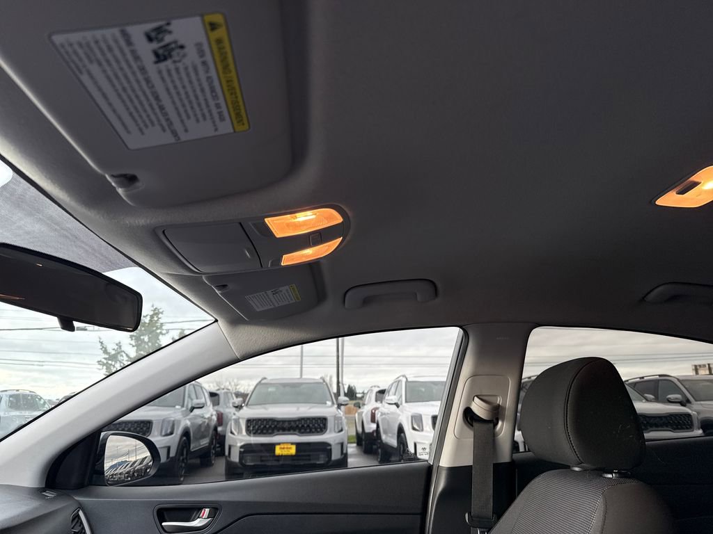 Used 2020 Hyundai Accent SE image 28