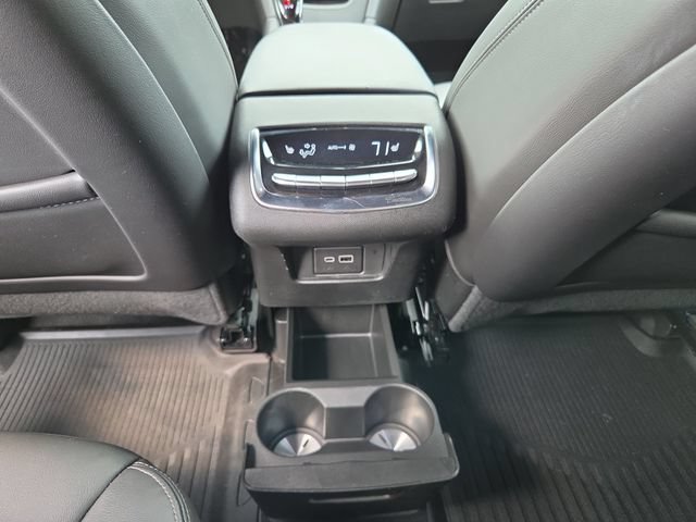 Certified 2024 Cadillac XT6 Premium Luxury w/ Technology Package AWD/4WD image 31