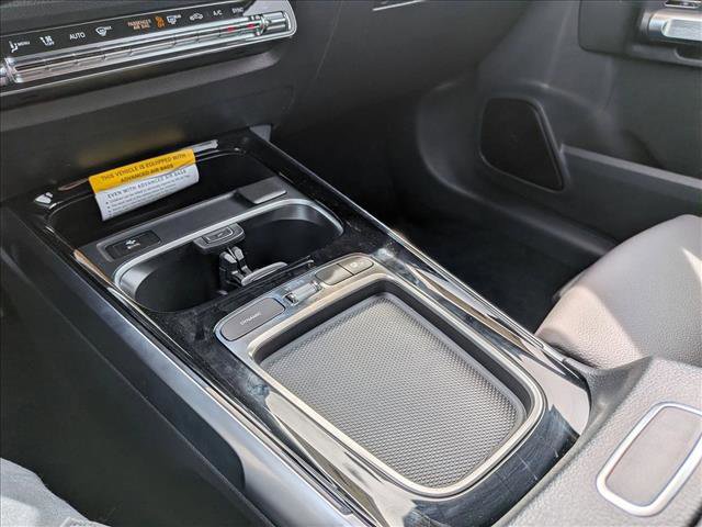 New 2026 Mercedes-Benz GLB 250 image 12