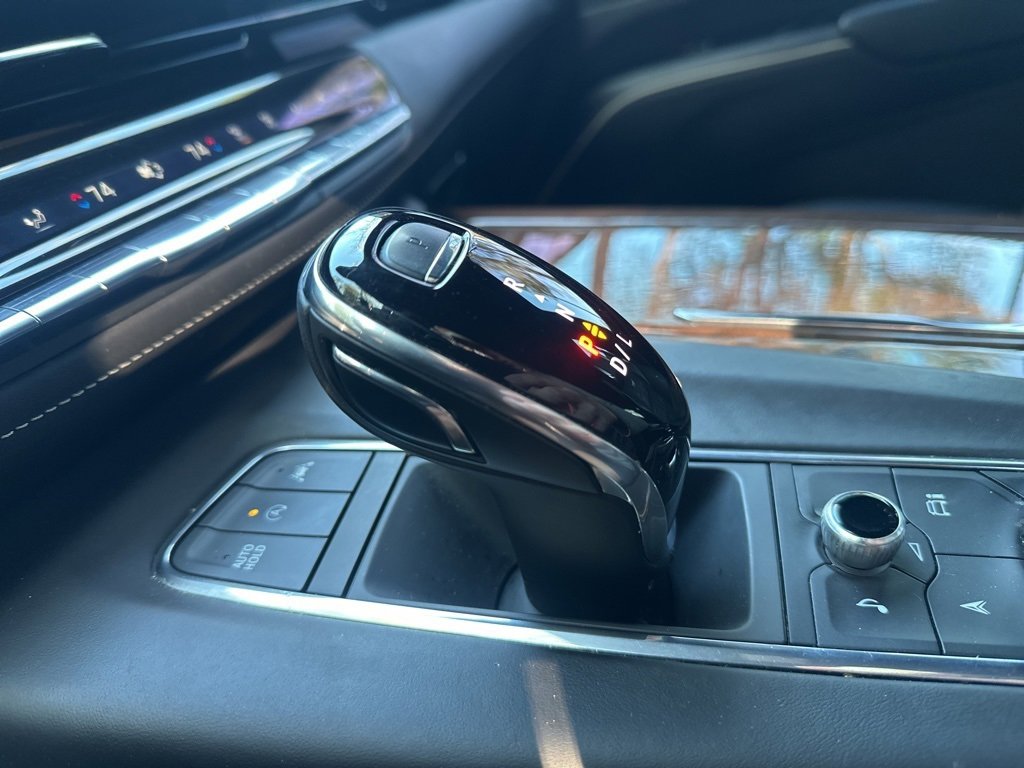 Used 2023 Cadillac Escalade Sport Platinum image 12