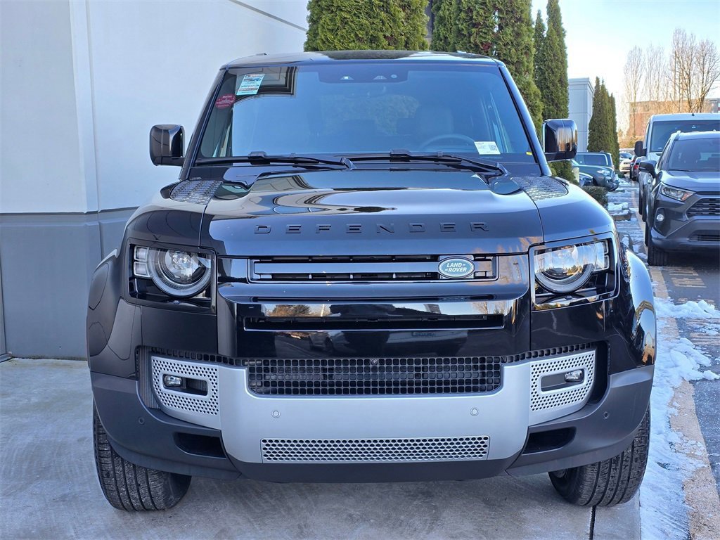 New 2025 Land Rover Defender 90 S image 3