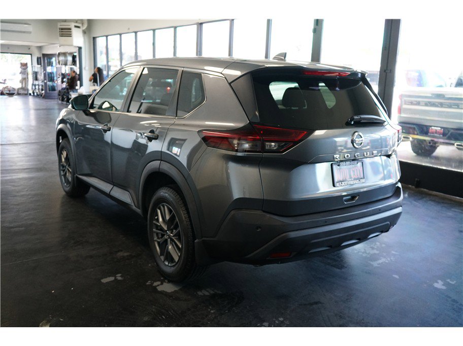 Used 2021 Nissan Rogue S FWD image 5