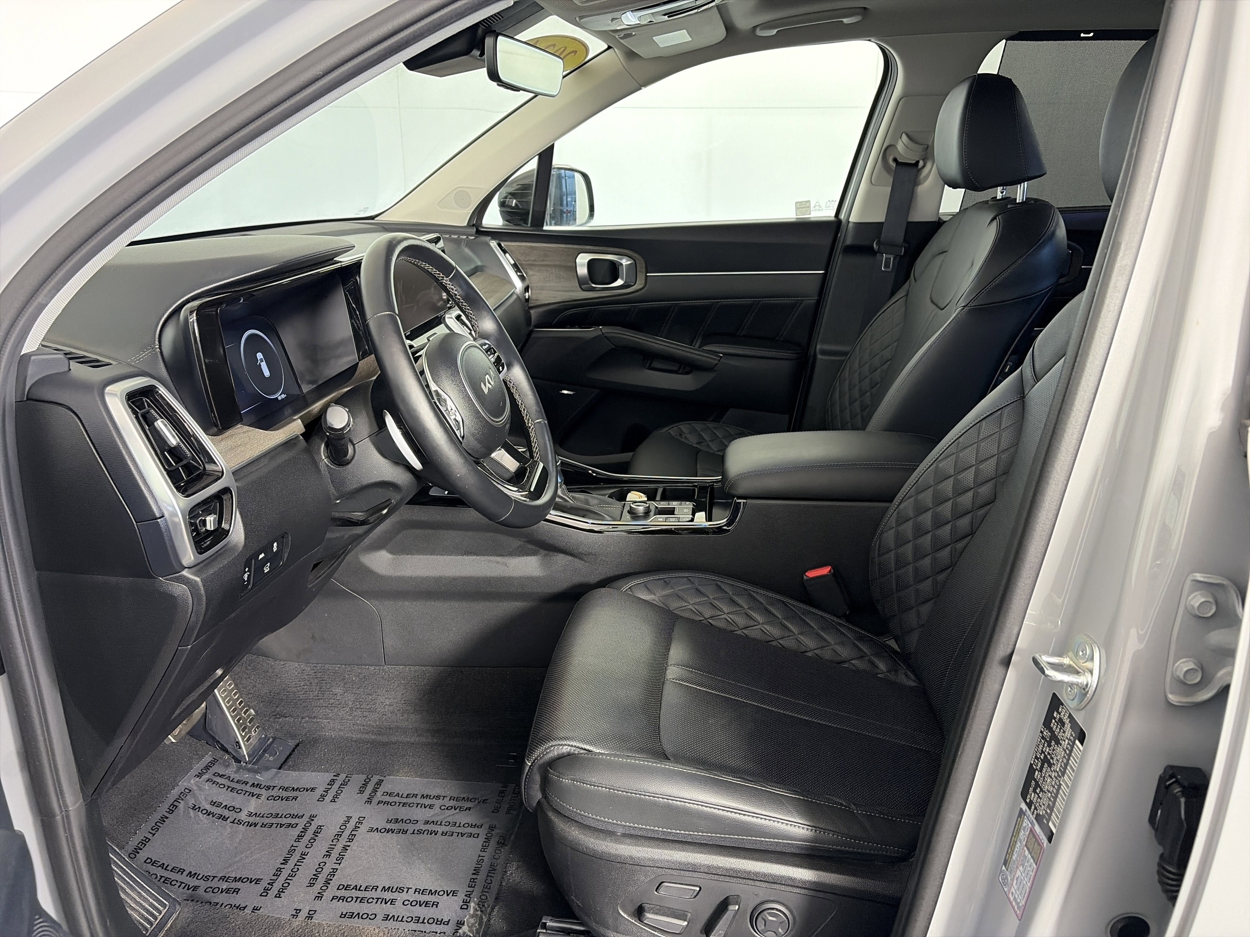 Certified 2023 Kia Sorento SX Prestige image 6