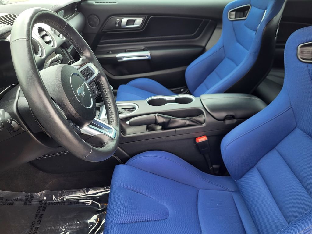 Used 2021 Ford Mustang GT Premium w/ Equipment Group 401A RWD image 4