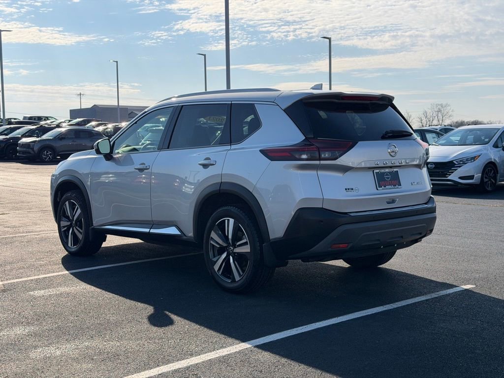 Used 2021 Nissan Rogue SL w/ Premium Package image 7