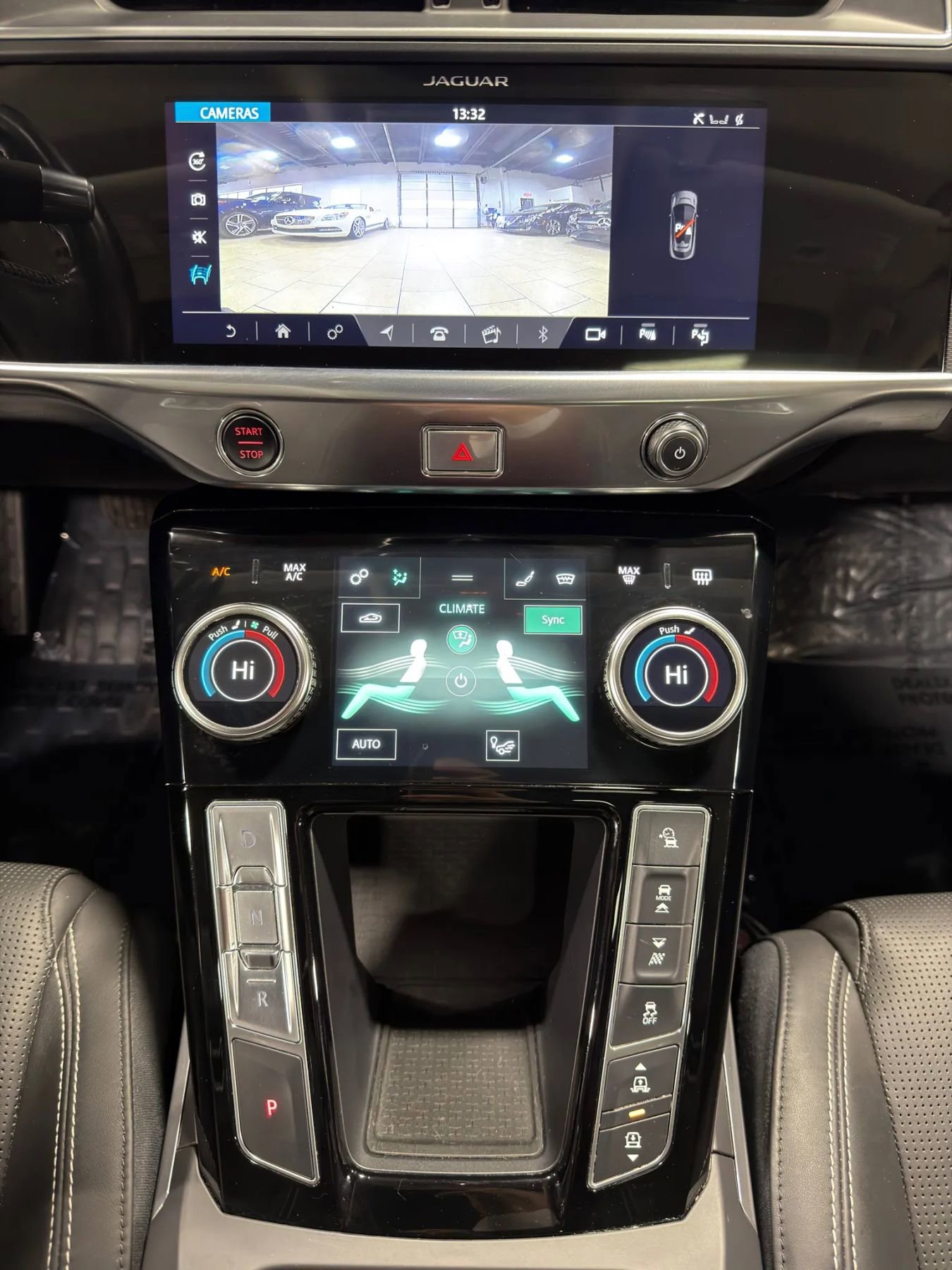 Used 2020 Jaguar I-PACE SE image 3