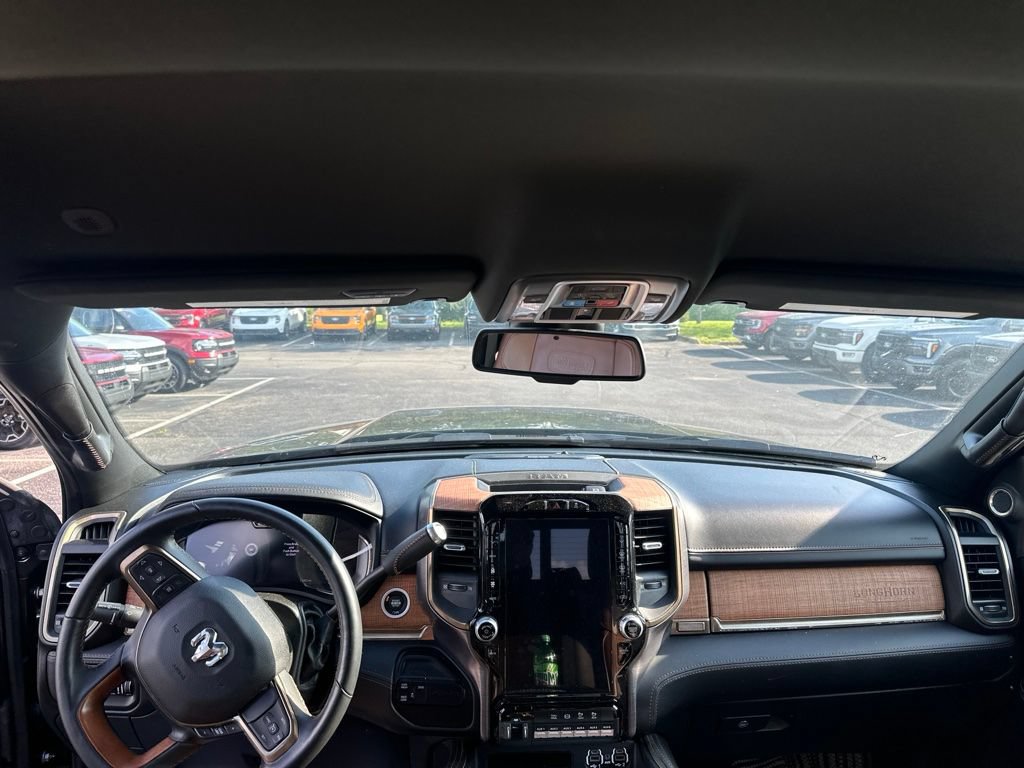 Used 2024 RAM 3500 Limited w/ Towing Technology Group AWD/4WD image 17