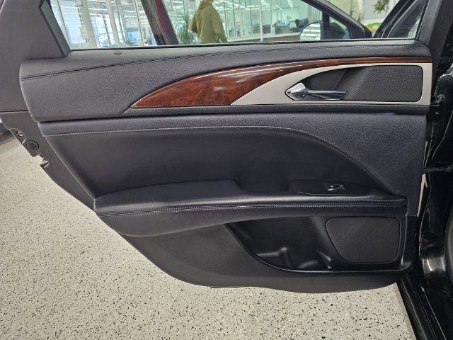 Used 2017 Lincoln MKZ Reserve w/ Climate Package image 27