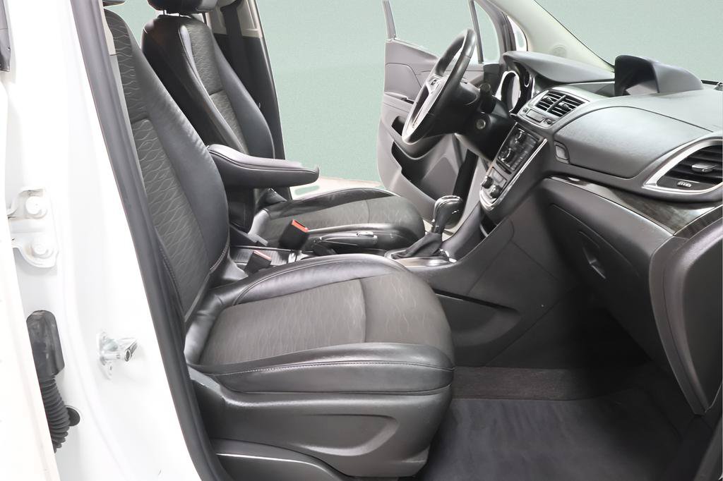 Used 2016 Buick Encore Convenience AWD/4WD image 32