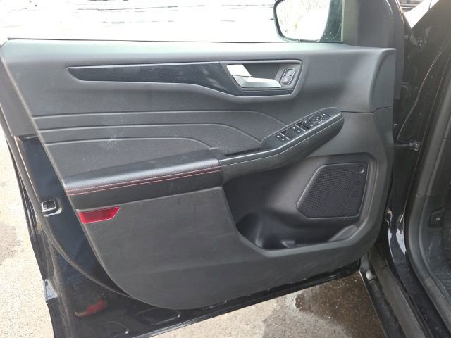 Certified 2024 Ford Escape ST-Line w/ Cold Weather Package image 26