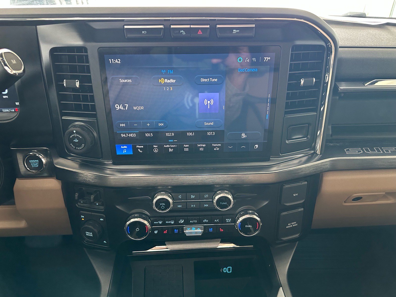 Certified 2024 Ford F250 Lariat w/ Lariat Ultimate Package AWD/4WD image 37
