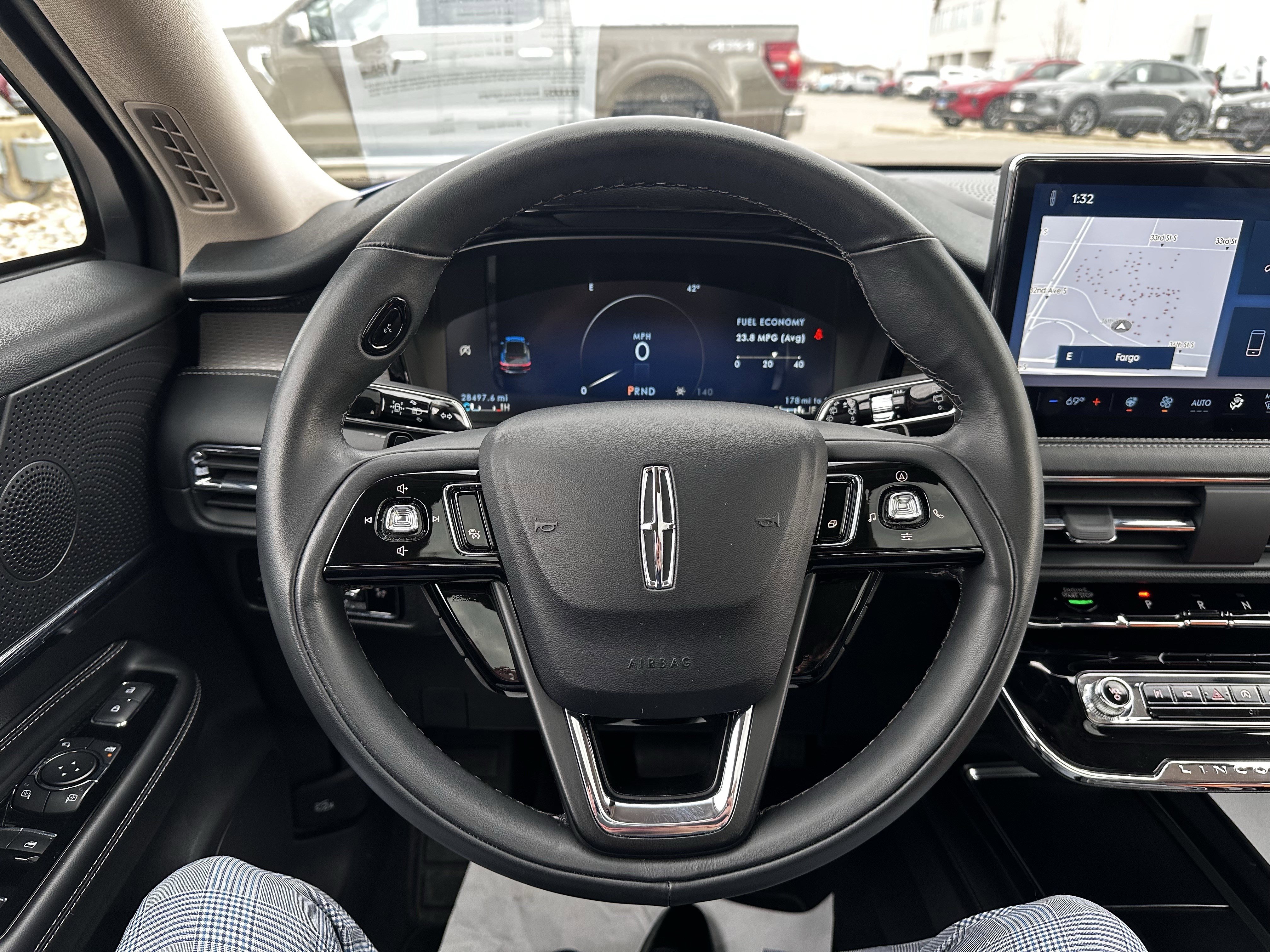 Used 2023 Lincoln Corsair Reserve w/ Equipment Group 201A image 9