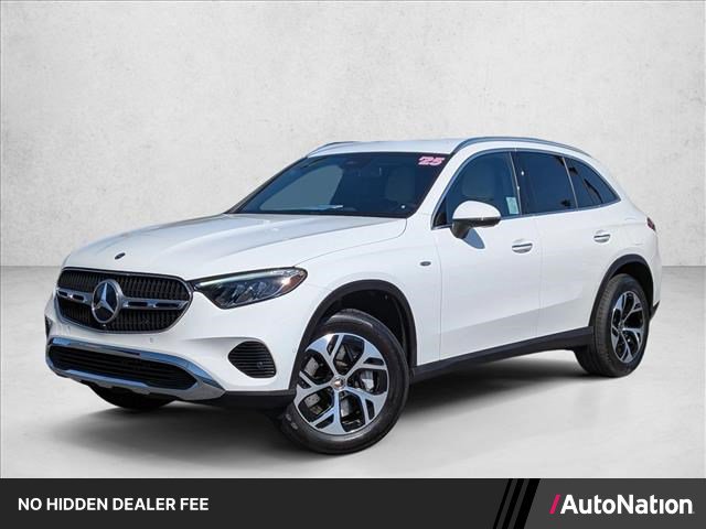 Used 2025 Mercedes-Benz GLC 350e 4MATIC image 1