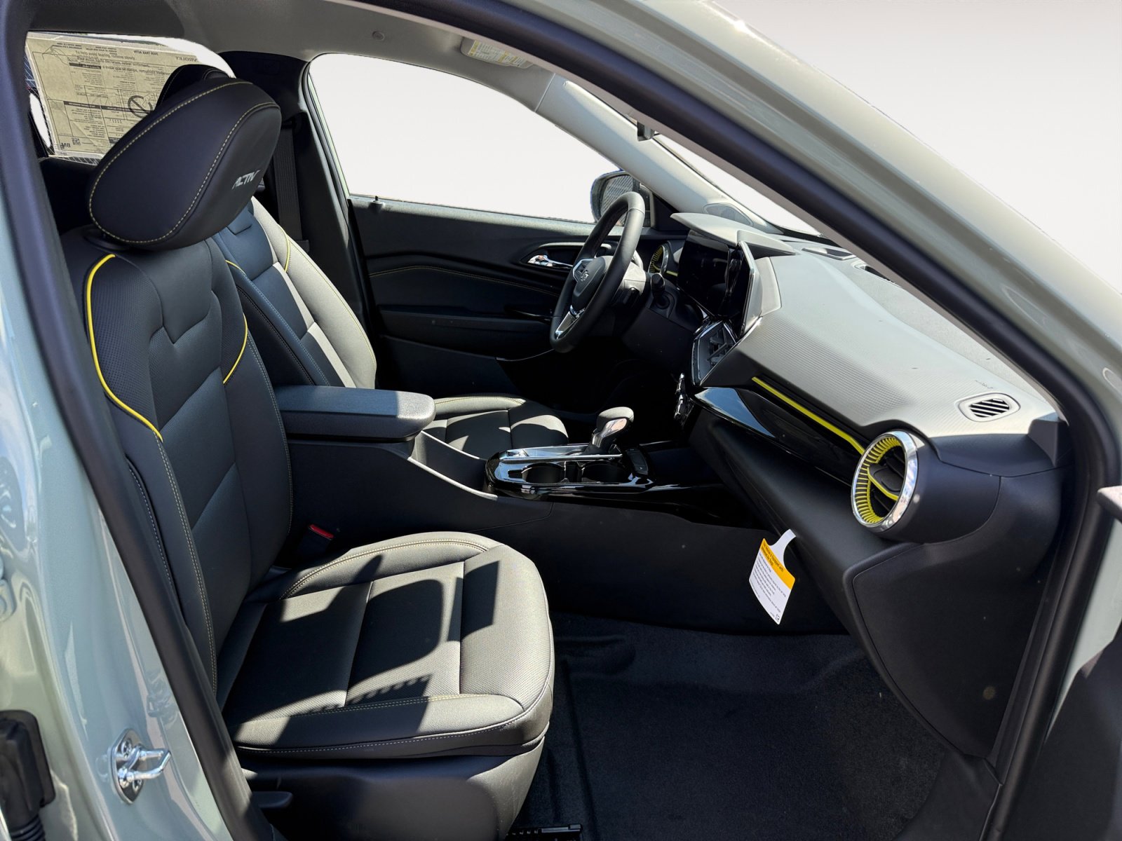 New 2026 Chevrolet Trax ACTIV FWD image 19