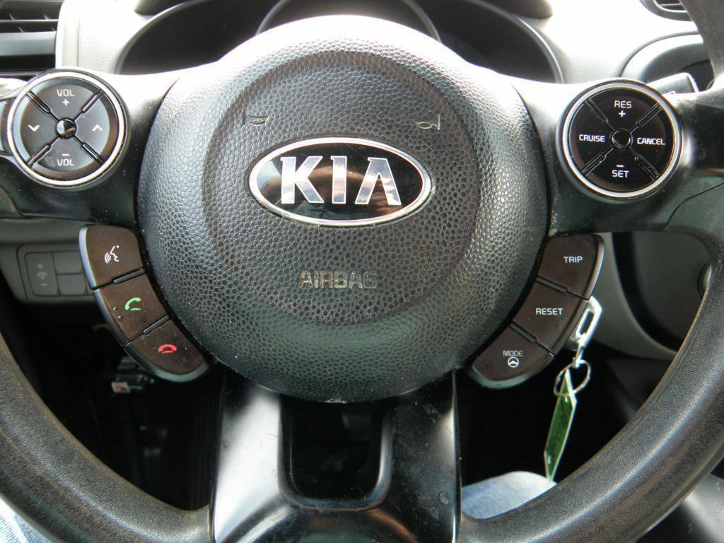 Used 2016 Kia Soul image 12