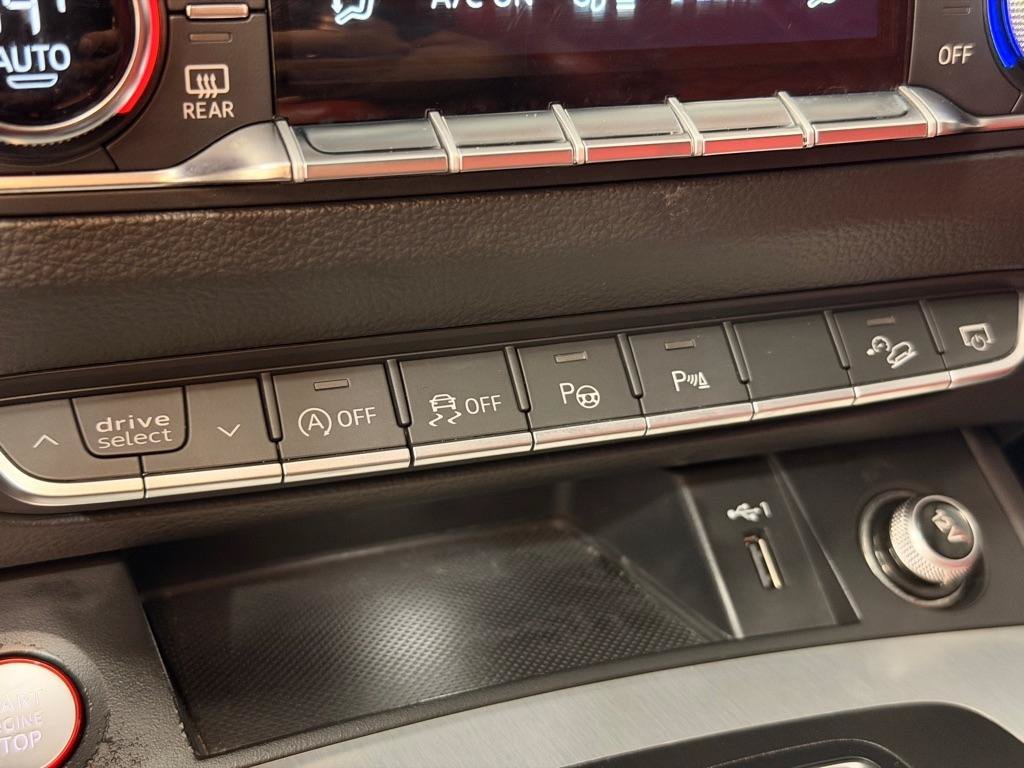 Used 2019 Audi SQ5 Prestige w/ Prestige Package AWD/4WD image 19