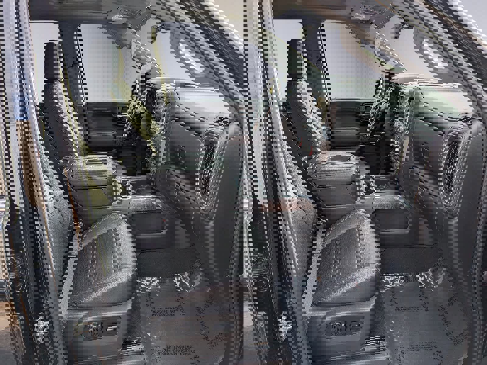 Used 2020 GMC Sierra 3500 Denali w/ Denali Ultimate Package image 9