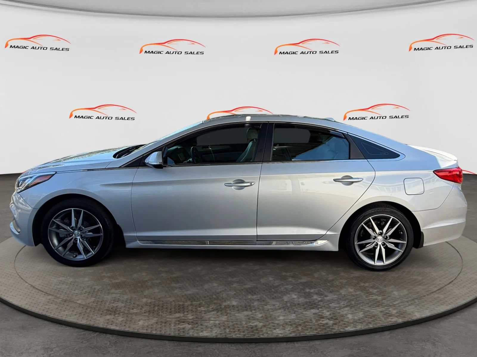 Used 2017 Hyundai Sonata Sport 2.0T FWD image 7