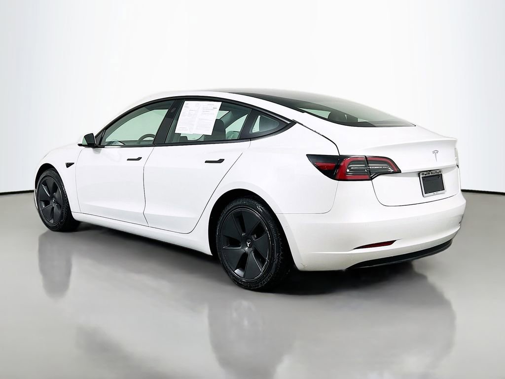 Used 2021 Tesla Model 3 Standard Range Plus image 5