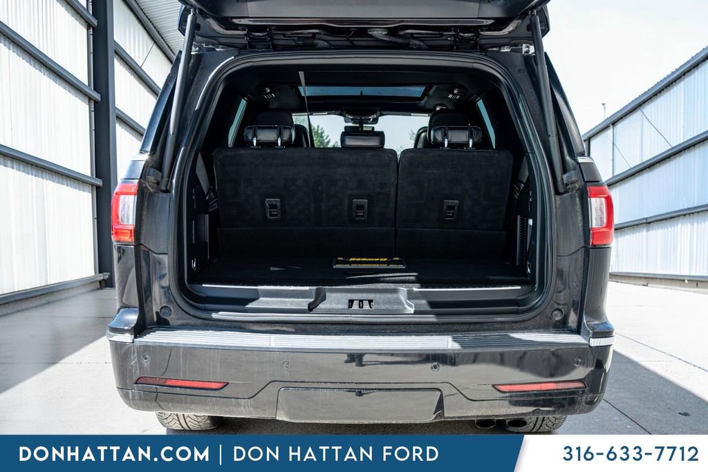 Used 2019 Lincoln Navigator Reserve image 35