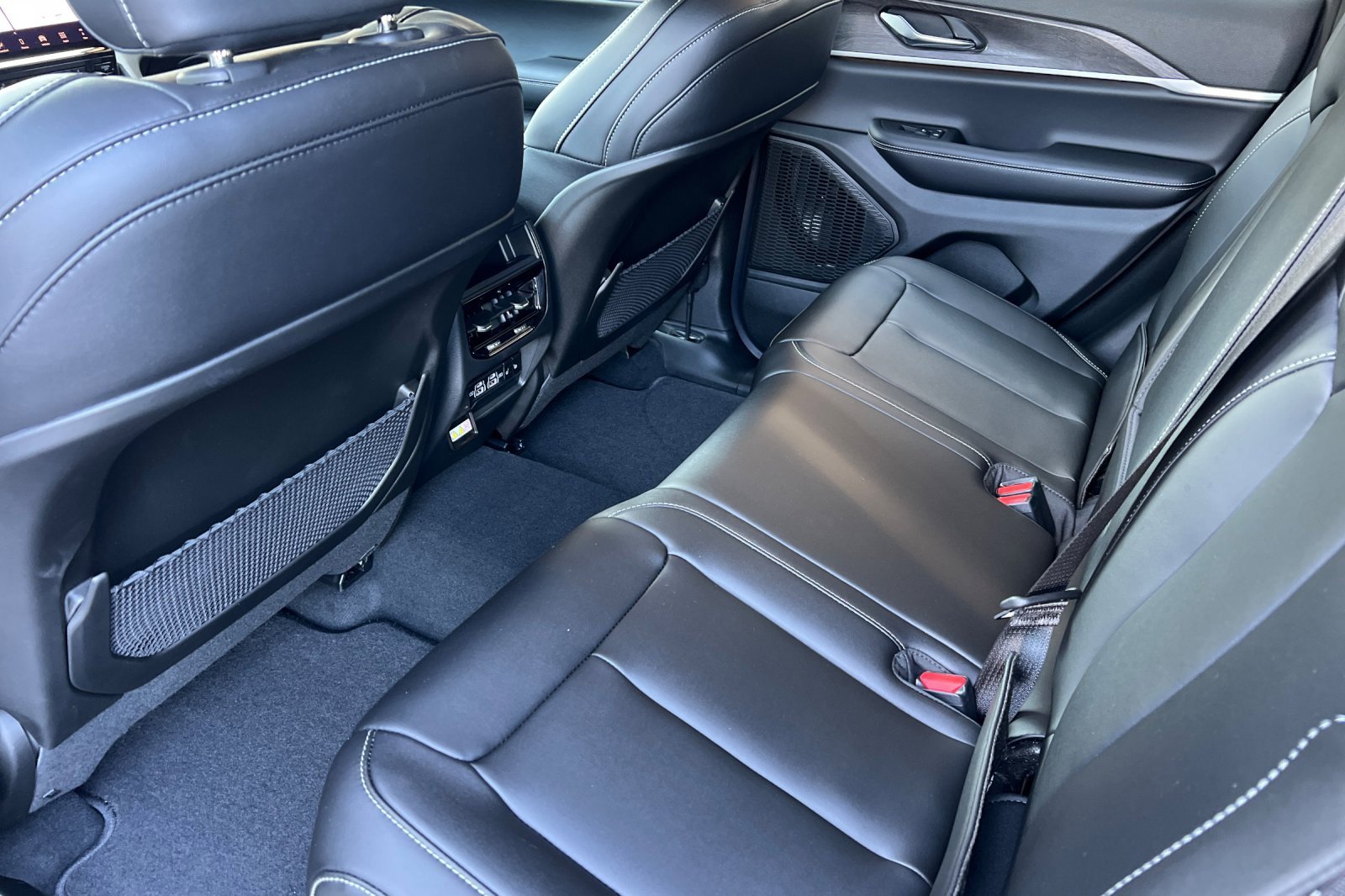 New 2025 Jeep Grand Cherokee Limited image 12