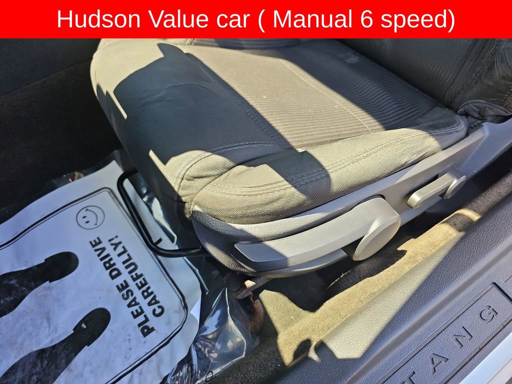 Used 2013 Ford Mustang Coupe RWD image 27