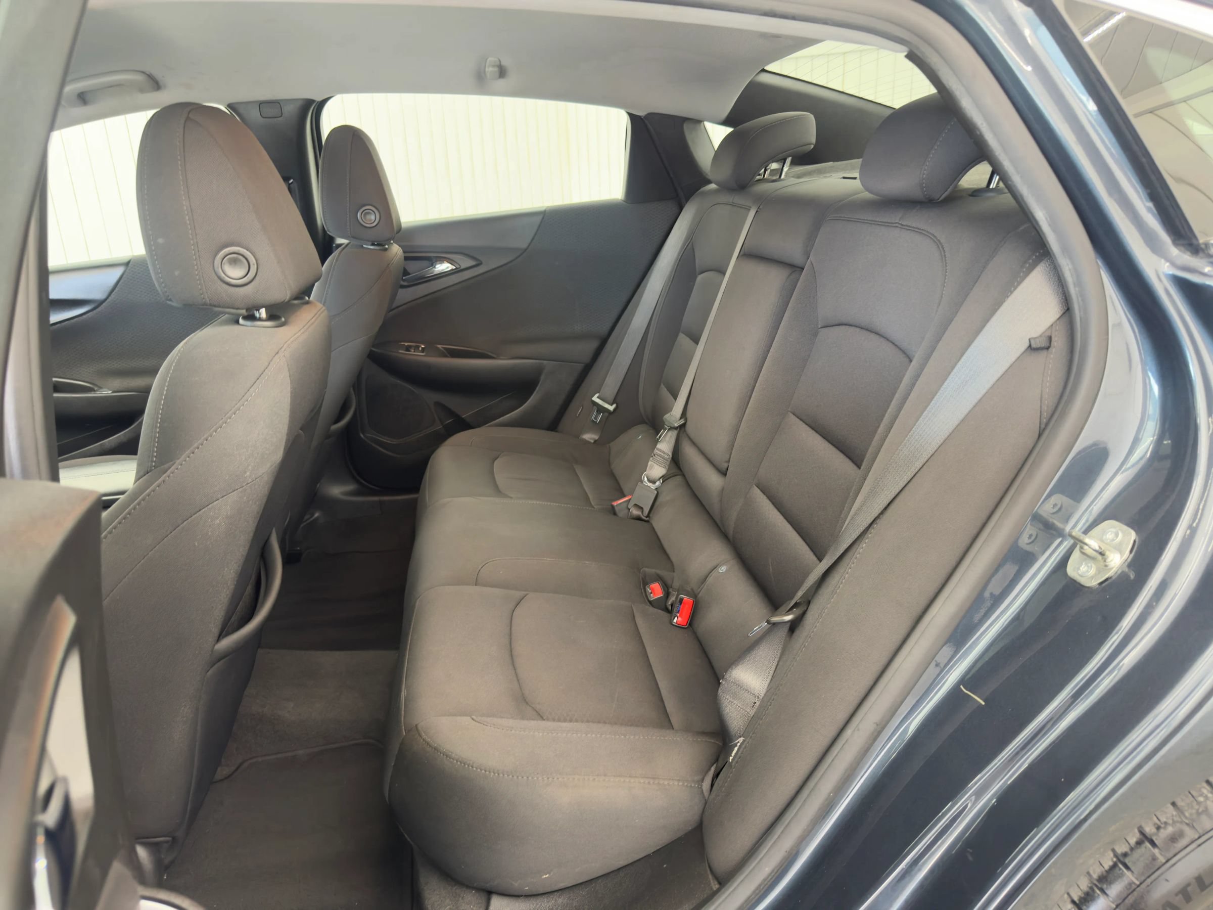 Used 2020 Chevrolet Malibu LT FWD image 12