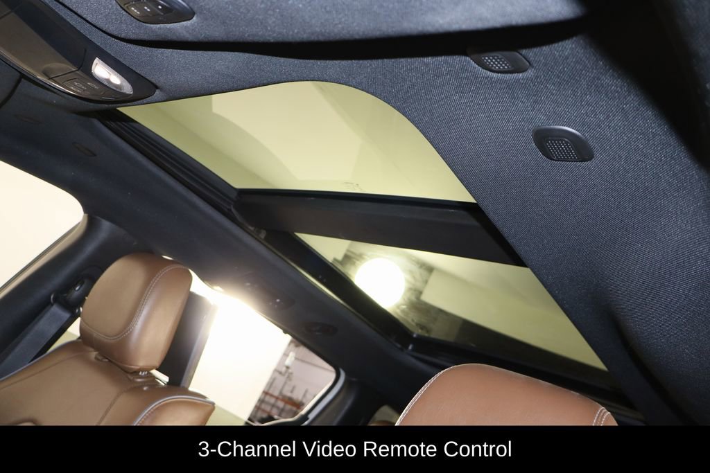 Used 2020 Chrysler Pacifica Limited w/ Advanced Safetytec Group image 28