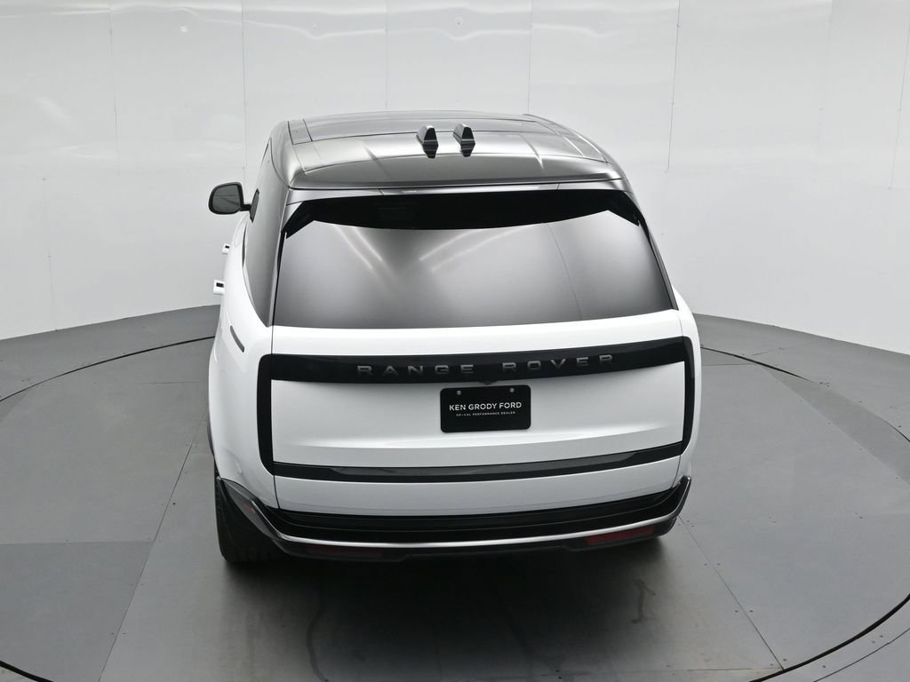 Used 2025 Land Rover Range Rover SE image 38