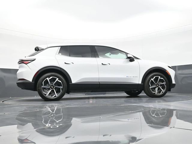 New 2026 Chevrolet Equinox EV LT FWD image 39