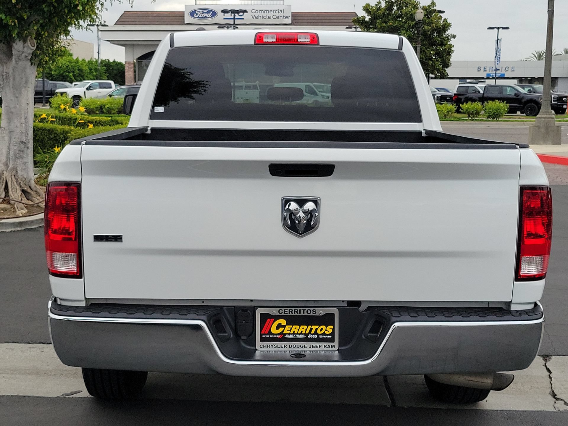 Used 2021 RAM 1500 Classic SLT RWD image 3