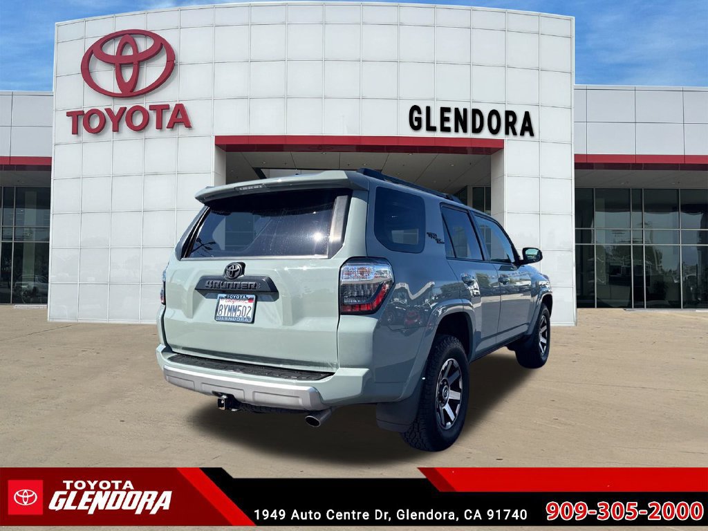 Certified 2022 Toyota 4Runner TRD Off-Road Premium AWD/4WD image 10