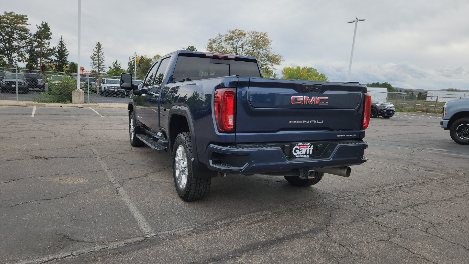 Used 2021 GMC Sierra 2500 Denali w/ Denali Ultimate Package AWD/4WD image 9