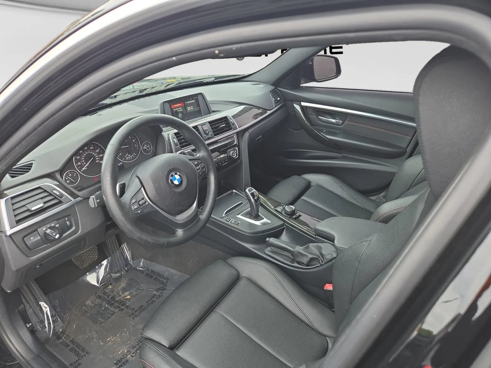 Used 2018 BMW 330i xDrive Sedan w/ Convenience Package AWD/4WD image 15