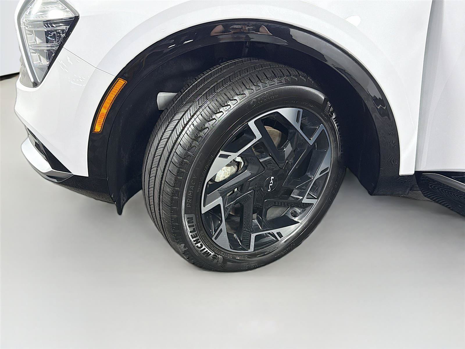 Used 2025 Kia Sportage SX AWD/4WD image 38