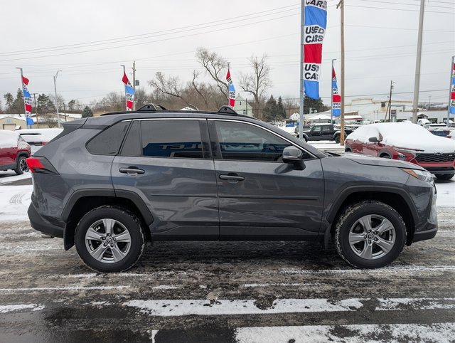 Used 2022 Toyota RAV4 XLE w/ Convenience Package image 6