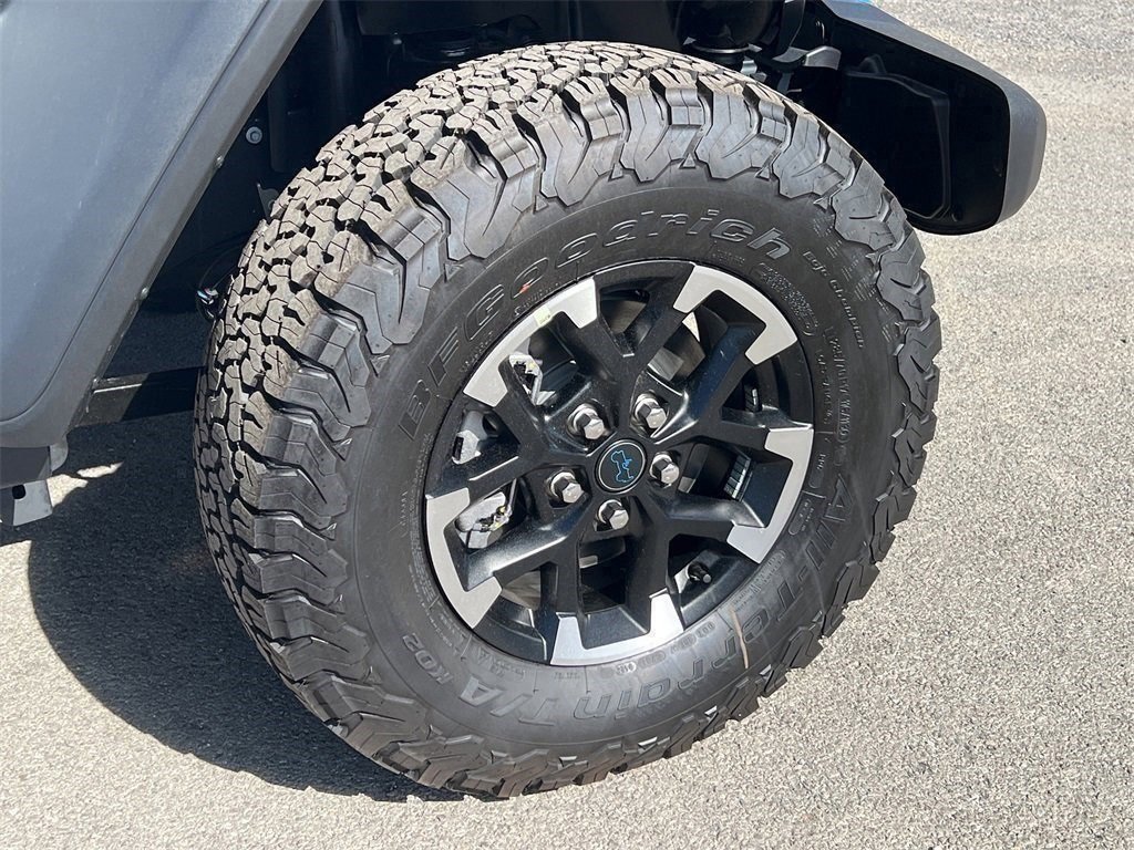 New 2025 Jeep Wrangler Unlimited Rubicon 4xe w/ Technology Group image 8