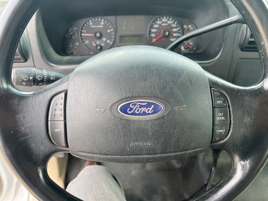 Used 2007 Ford F350 XL AWD/4WD image 9