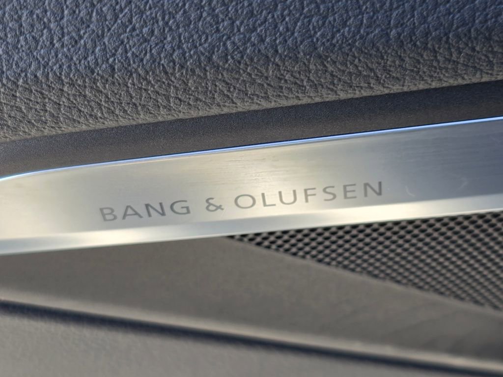 Used 2024 Audi SQ8 e-tron Premium Plus w/ Black Optic Package image 22