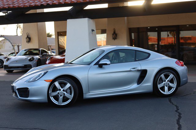 Used 2016 Porsche Cayman image 5