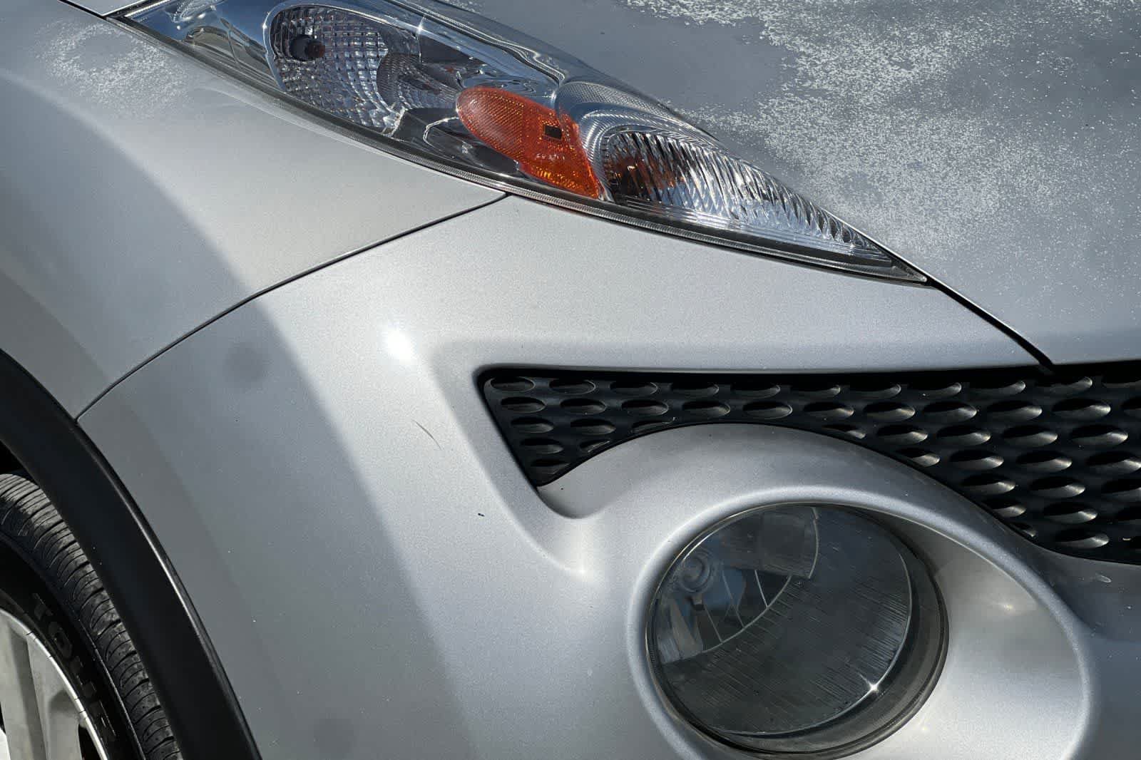 Used 2013 Nissan Juke S FWD image 31