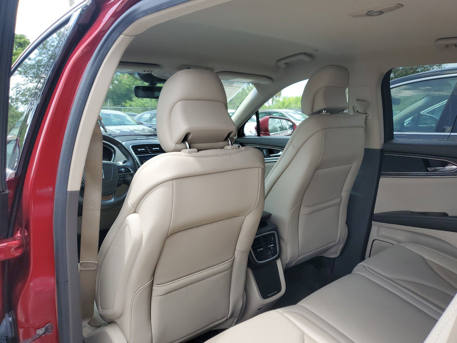 Certified 2019 Lincoln Nautilus Select image 7