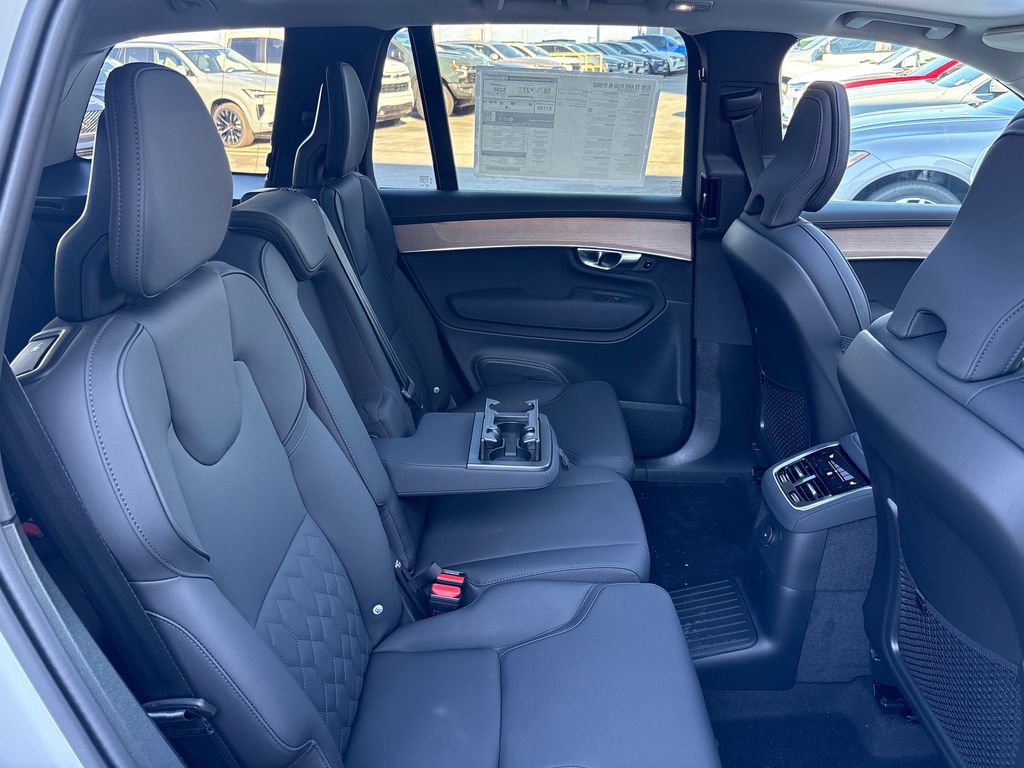 New 2026 Volvo XC90 T8 Core image 16