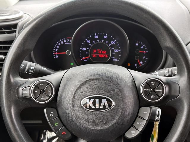 Used 2014 Kia Soul + FWD image 17