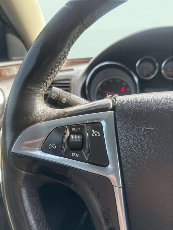 Used 2012 Buick Regal Leather FWD image 24