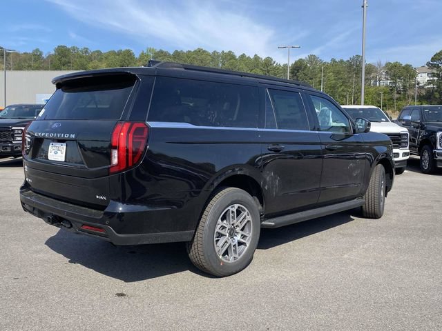 New 2026 Ford Expedition Max Active RWD image 3